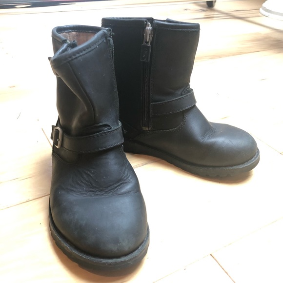 Ugg Kids Black Leather Boots with Sheepskin - Picture 2 of 5